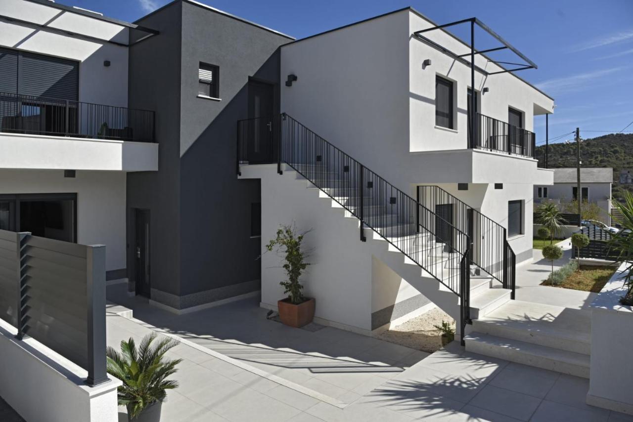 Historic Village Apartma *