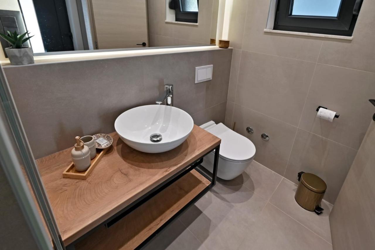 Historic Village Apartma *